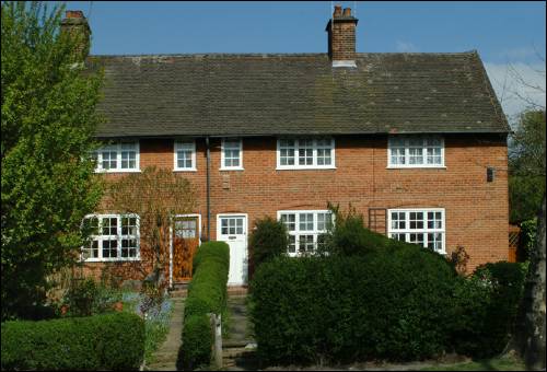 171-175 Falloden Way